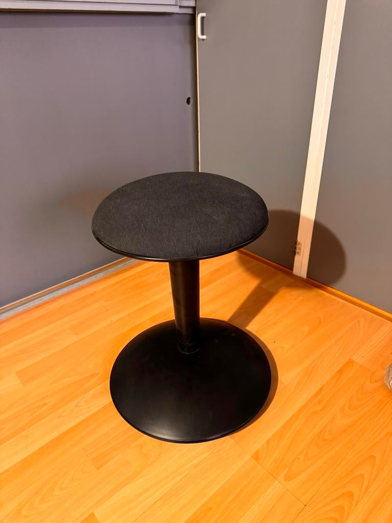 IKEA NILSERIK Zit-/stasteun krukje - Zo goed als nieuw, Ophalen, Zwart, Zo goed als nieuw, Eén