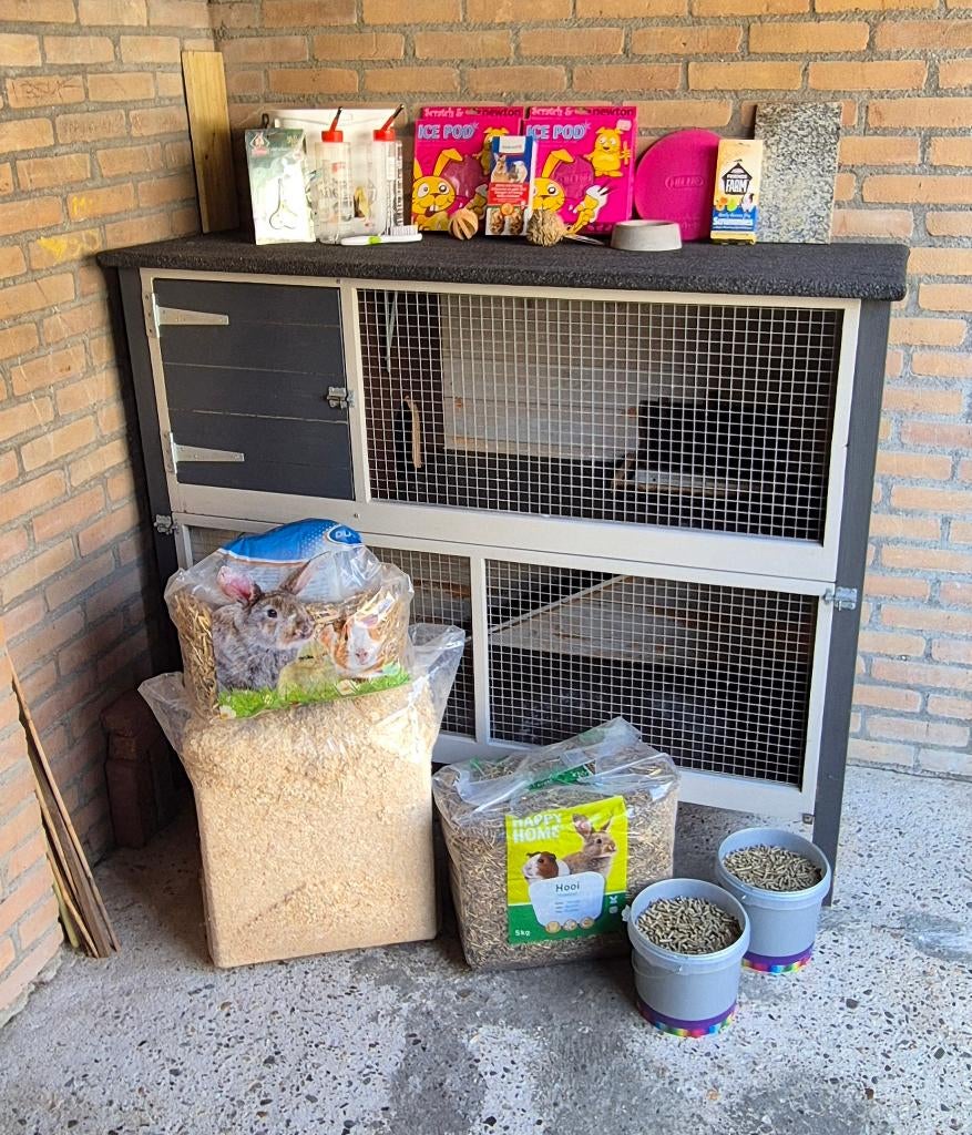 Konijnenhok met accessoires, Ophalen, Gebruikt, Minder dan 75 cm, 90 cm of meer