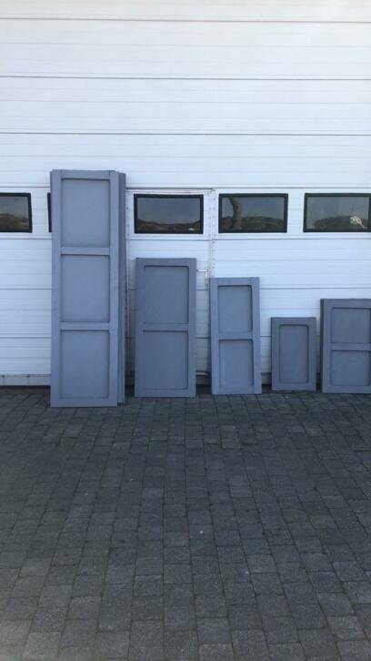 Prachtset massieve meranti raamluiken (13 stuks), Ophalen, La belle porte, Jurgen.hoogenboezem@gmail.com, Zo goed als nieuw