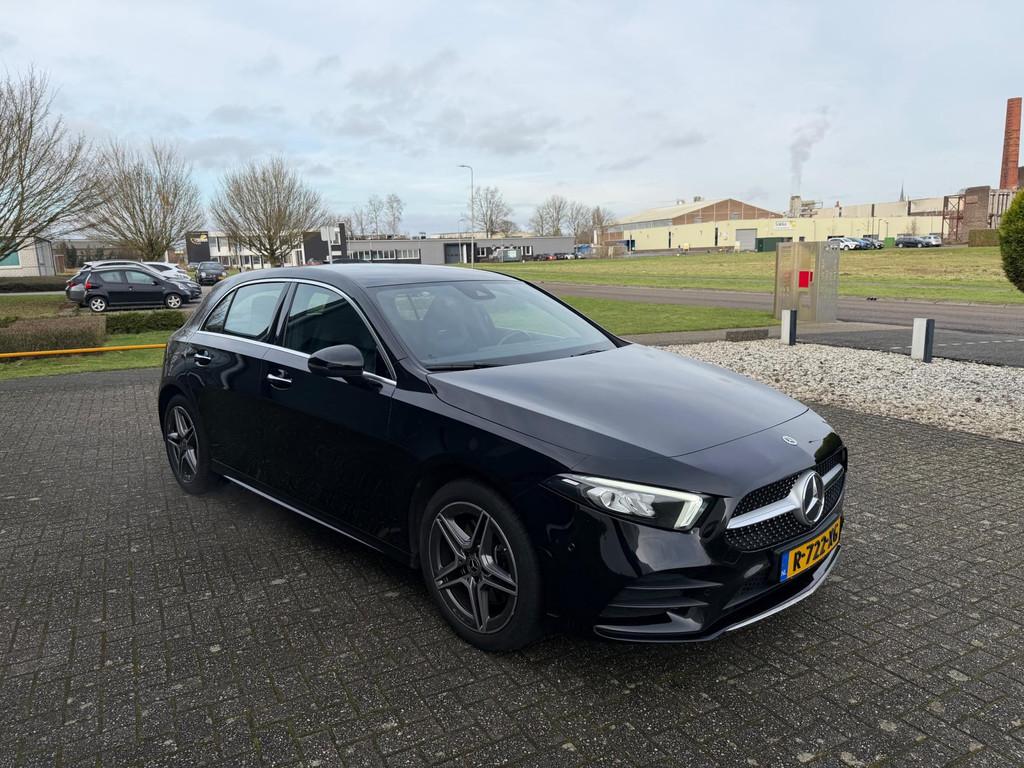 Mercedes-Benz A-klasse 250 e AMG Line 2022 Automaat, Gebruikt, 4 cilinders, 15 kWh, Leder en Stof