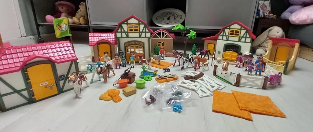 Heel veel Playmobil manege, Ophalen, Zo goed als nieuw, Jongen of Meisje