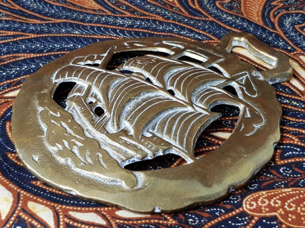 Mooie grote antieke klepperman uit Engeland met zeilschip., Ophalen of Verzenden, Koper