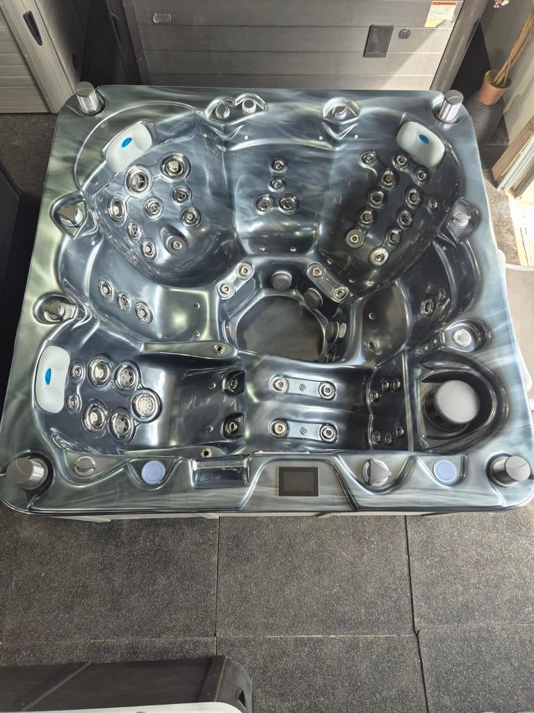 Jacuzzi balboa Fox spa maximaal gevuld Showroom model!, Ophalen, Nieuw