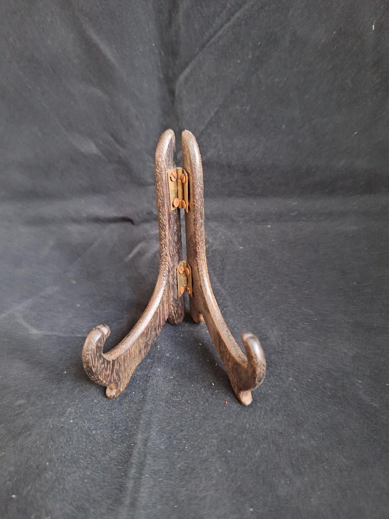 Bordenstandaard Bruin 10 cm hoog, Antiek en Kunst, Curiosa en Brocante, Ophalen