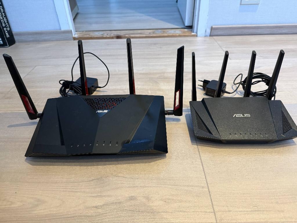 Asus RT-AC88U router AiMesh set inclusief RT58-U router., Ophalen of Verzenden, Gebruikt, Router met modem, Asus