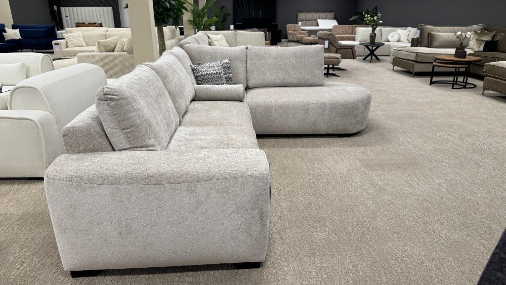 Direct ophalen| Modern | Hoekbank ronde lounge | Utrecht, Huis en Inrichting, Banken | Bankstellen, Ophalen, Hoekbank, Eric Kuster, modern, velvet, Teddy