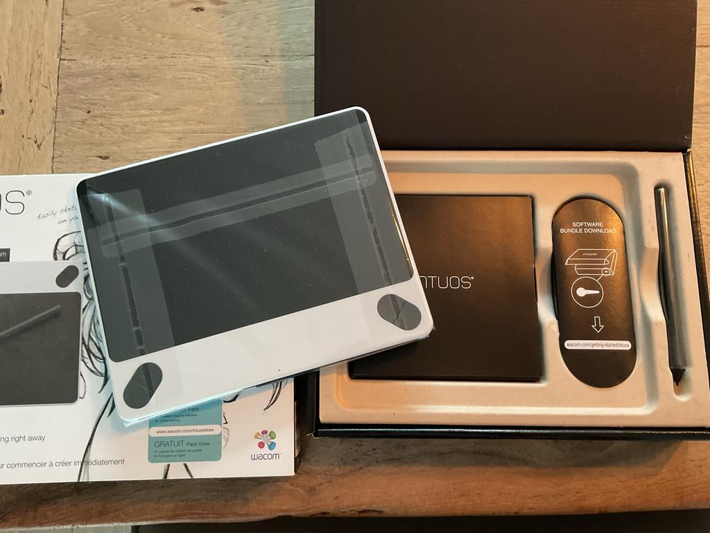 Wacom Intuos Draw Creative Pen Tablet - Nieuwstaat, Computers en Software, Tekentablets, Ophalen of Verzenden, Multi-touch, Nieuw