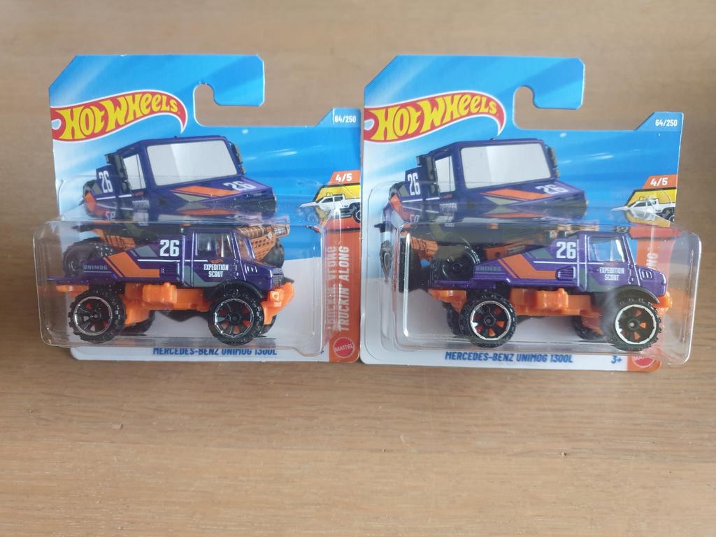 Mercedes Benz Unimog 1300L kleur Paars Hotwheels, Ophalen of Verzenden, Nieuw, Overige typen