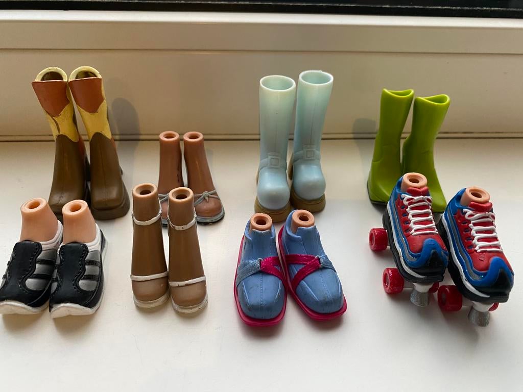 8 paar bratz schoenen, Verzamelen, Poppen, Ophalen of Verzenden, Zo goed als nieuw, Accessoires