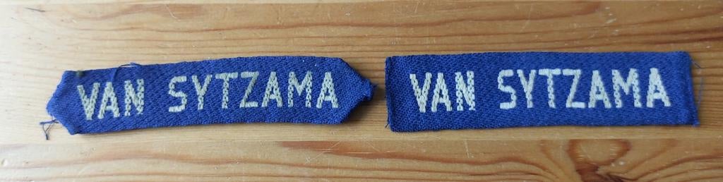 Set naamlinten Van Sytzama, Ophalen of Verzenden, Landmacht, Nederland, Embleem of Badge