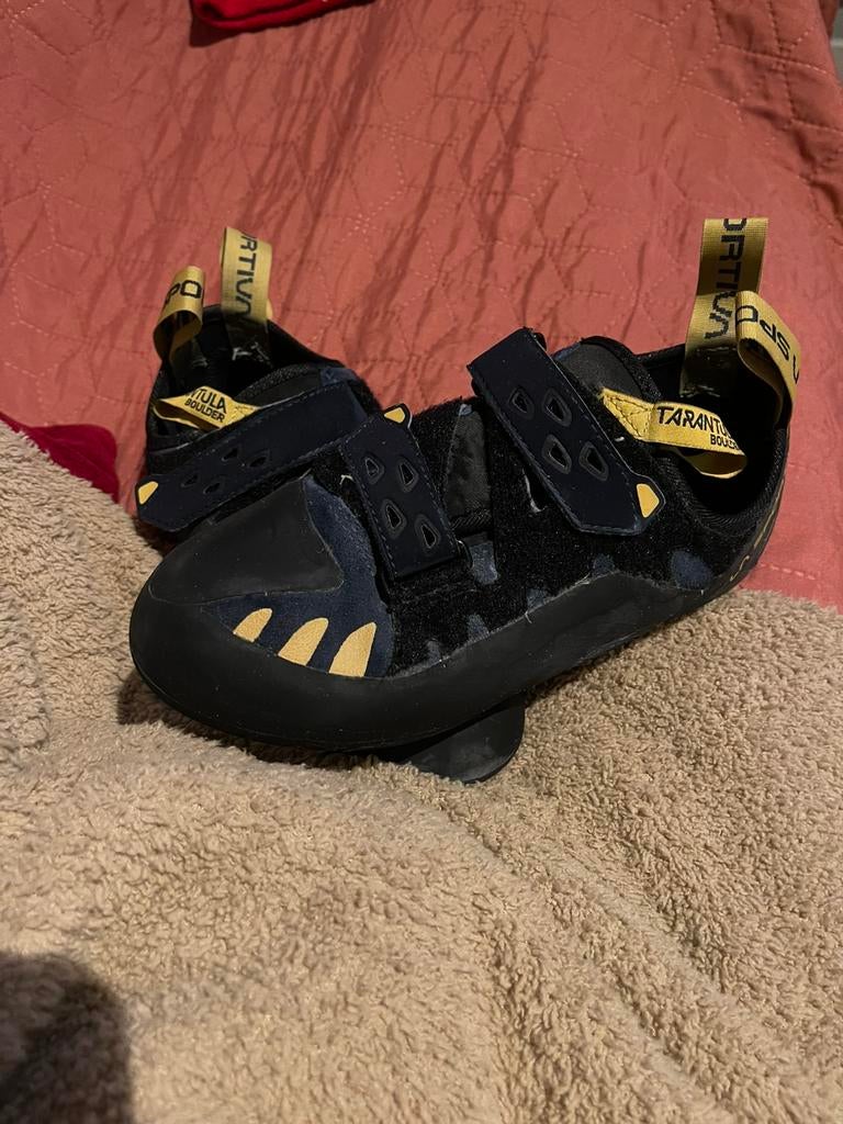 (EU37.5, Zwart en Geel) La Sportiva - Tarantula Klimschoenen, Ophalen of Verzenden, Gebruikt, Klimsportschoenen