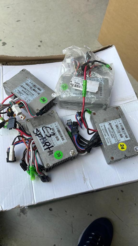 Sparta controllers 36v 26v, Fietsen en Brommers, Ophalen of Verzenden, Zo goed als nieuw
