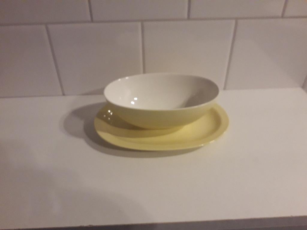 Regout pastel jus kom licht geel model Desiree, Ophalen of Verzenden