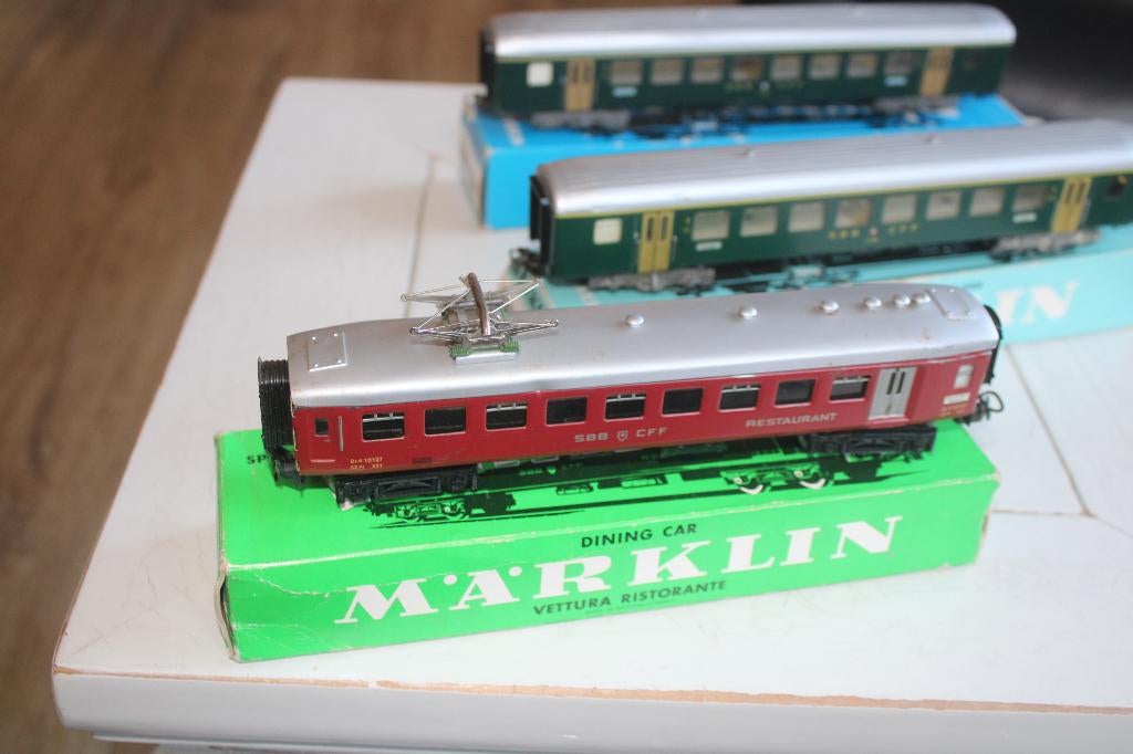 Märklin 4035 ,4066 EN 4066 SBB/CFF rijtuigen, Hobby en Vrije tijd, Modeltreinen | H0, Wisselstroom, Wagon, Ophalen of Verzenden