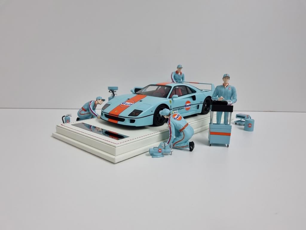 Vip Models
Ferrari F40
Gulf Editie + Pit Crew 1/99 1:18 Nieu, Ophalen of Verzenden, Nieuw, Auto