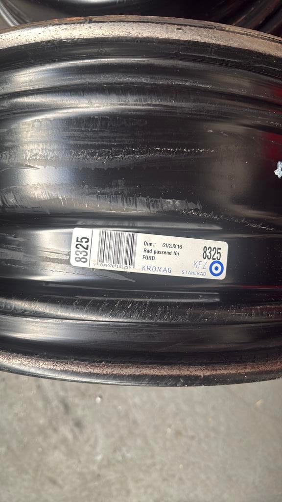Stalen velgen voor ford 16 inc, Ophalen