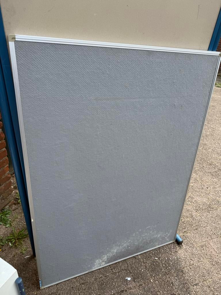 Grijstinten Prikbord / Memobord, Huis en Inrichting, Ophalen of Verzenden, Gebruikt, Prikbord