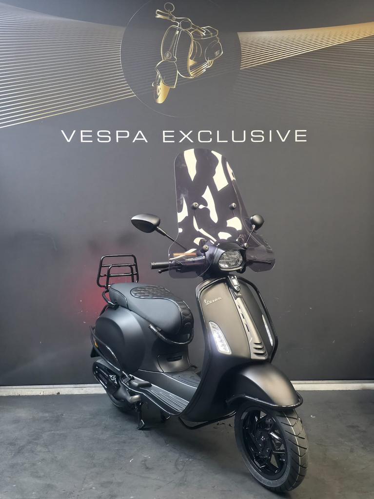 VESPA SPRINT mat zwart 2026  nieuw FACELIFT vol optie, Fietsen en Brommers, Scooters | Vespa, Ophalen, Overige modellen, Nieuw