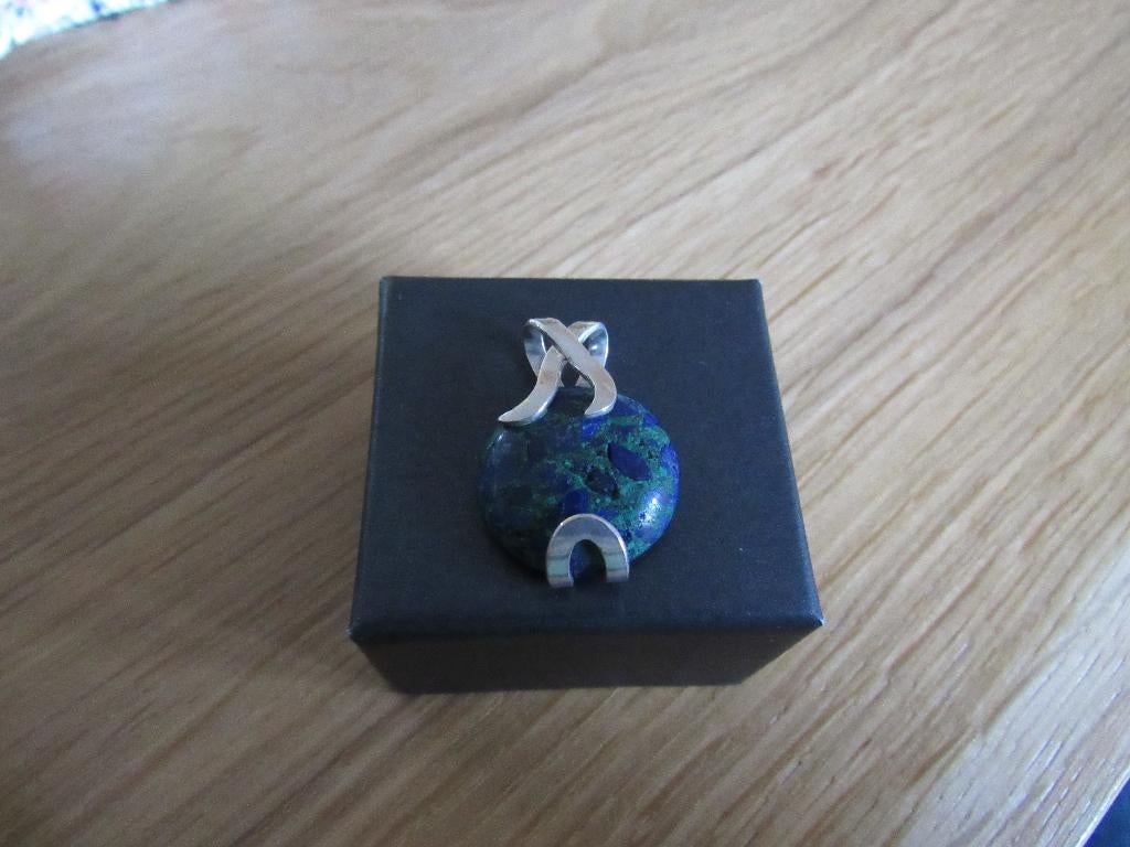 Zilveren HANGER met blauw  groene steen, Verzenden, Zo goed als nieuw, Overige kleuren, Steen of Mineraal