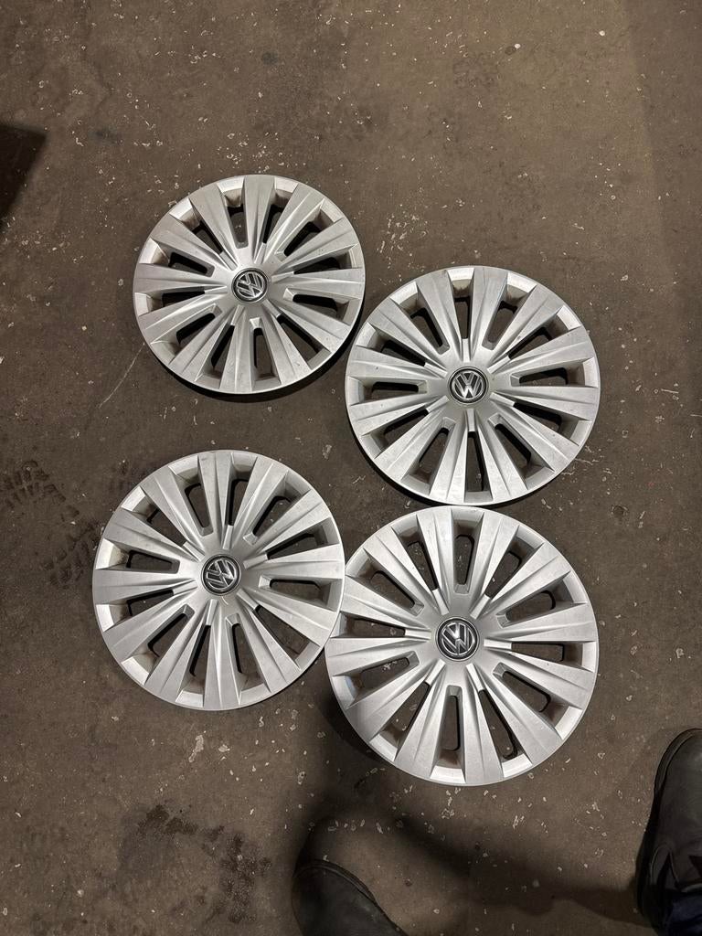 VW wieldoppen 15 inch - set van 4, Ophalen of Verzenden, Gebruikt