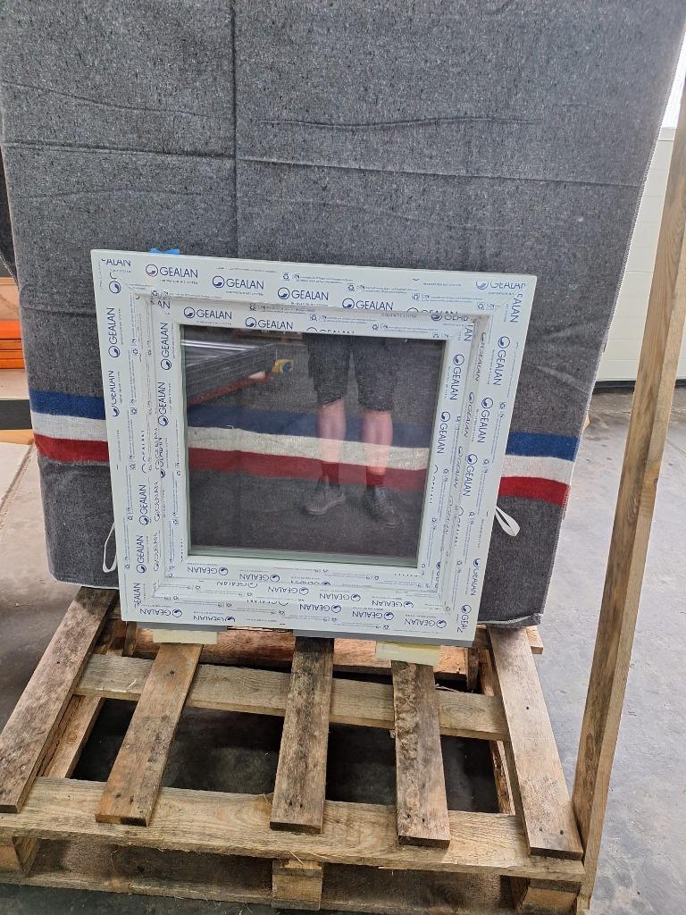 Nieuwe Kozijnen Gealan 80x80cm Wit(120mm profiel), Doe-het-zelf en Verbouw, Kozijnen en Schuifpuien, Kunststof, Raamkozijn, Nieuw