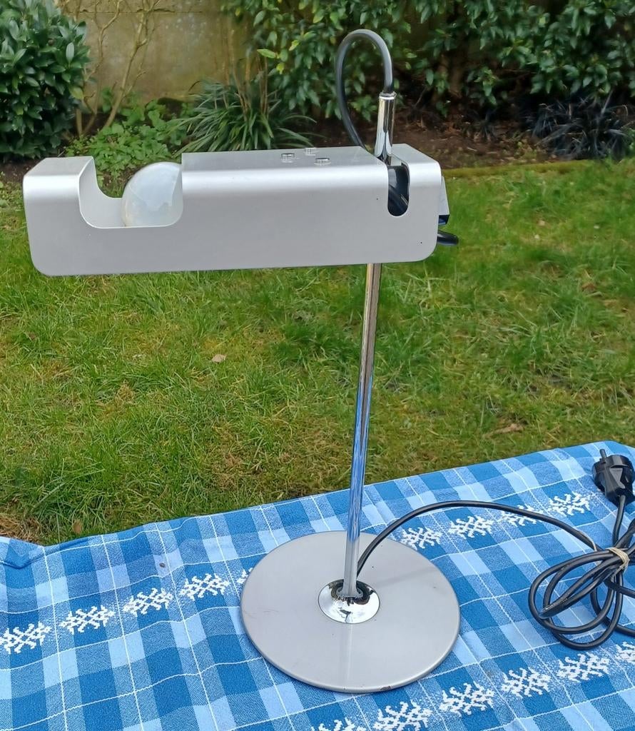 Vintage tafellamp Spider. Italiaans design. Joe Colombo, Gebruikt, Metaal, Minder dan 50 cm, Ophalen