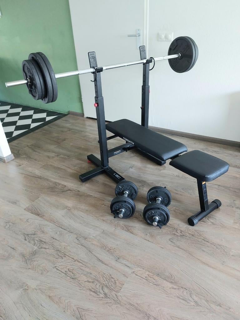 Complete halterset met verstelbare bank, stangen en schijven, Sport en Fitness, Fitnessmaterialen, Ophalen, Zo goed als nieuw