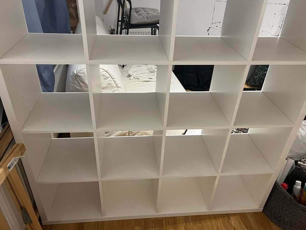 IKEA Kallax kast wit - 4x4 vakken, Huis en Inrichting, Kasten | Boekenkasten, Gebruikt, Ophalen