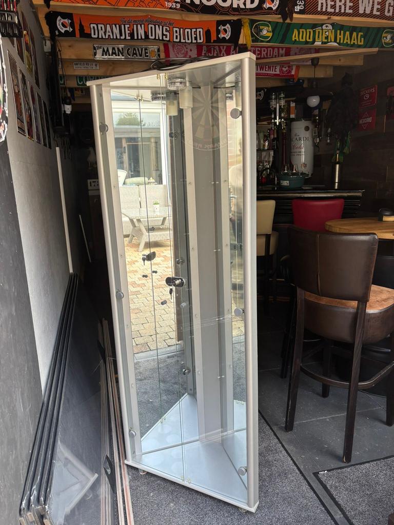 Hoek vitrinekast, Ophalen of Verzenden, Zo goed als nieuw, 25 tot 50 cm, 50 tot 100 cm