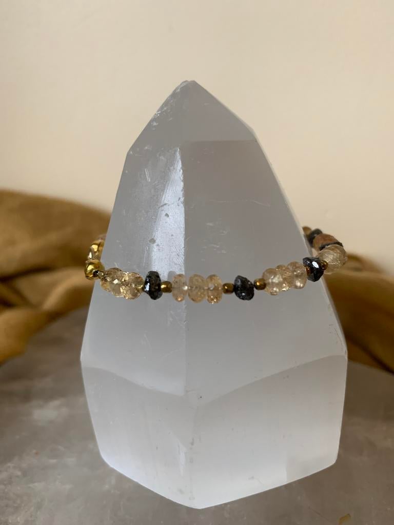 Goudtopaas imperial topaas diamant ruw geluk uniek zeldzaam, Met bedels of kralen, Ophalen of Verzenden, Zo goed als nieuw, Goud