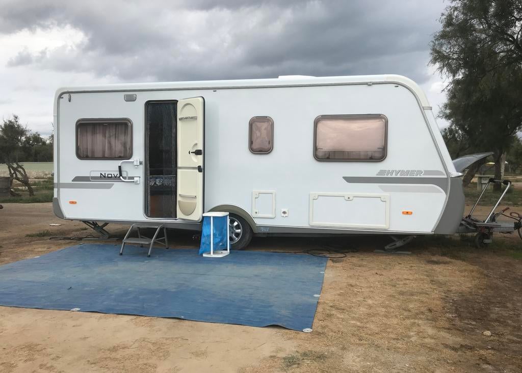 Hymer Eriba Nova 540 (Staat in Spanje), Caravans en Kamperen, Rondzit, Ringverwarming, Particulier, 6 tot 7 meter