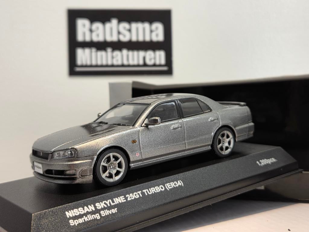 Nissan skyline 25GT Turbo 4drs sedan - 1:43 Kyosho, Kyosho, Auto, Ophalen of Verzenden, Zo goed als nieuw