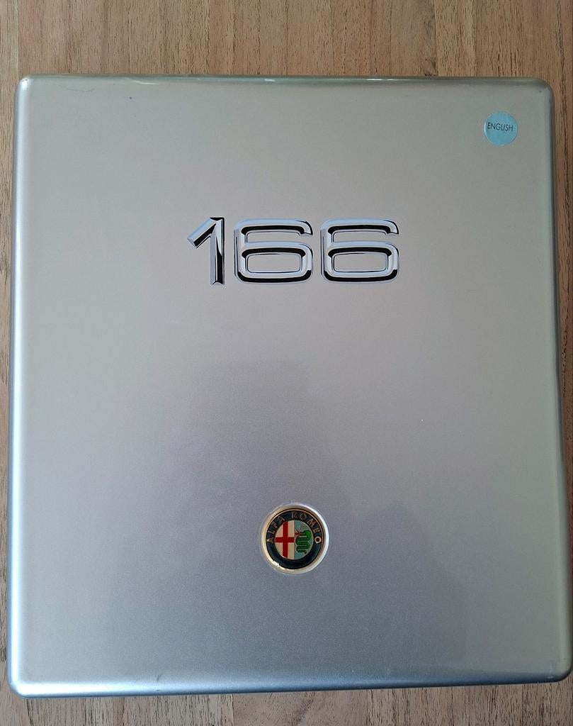 Alfa Romeo 166 persmap 1998, Boeken, Auto's | Folders en Tijdschriften, Gelezen, Alfa Romeo, Ophalen of Verzenden