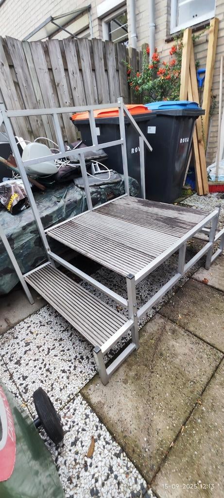 Trap voor stacaravan, Ophalen