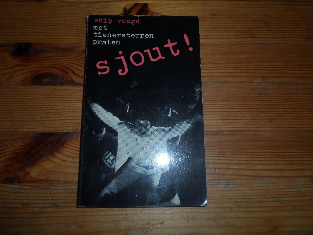 Skip voogd - sjout met tienersterren praten, Ophalen of Verzenden, Gelezen, Artiest