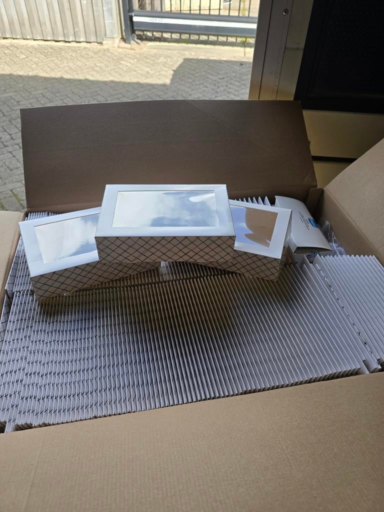 Dozen voor gebak/sweets met venster, Ophalen