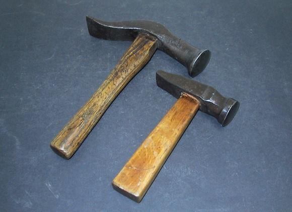 Twee bijzondere schoenmakershamers, Ophalen of Verzenden