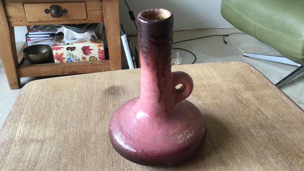 Vest keramiek Gouda, oorvaasje, paars., Ophalen of Verzenden