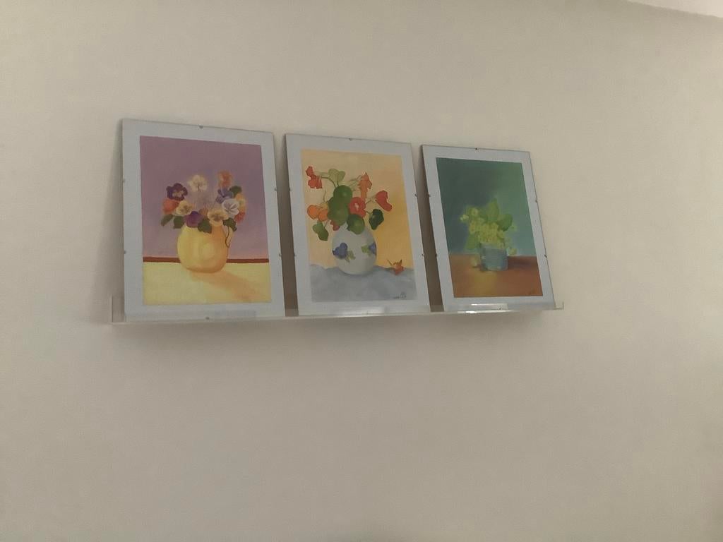 Drie prachtige originele pastel stillevens in wissellijst, Minder dan 50 cm, Ophalen of Verzenden, Zo goed als nieuw, Tekening