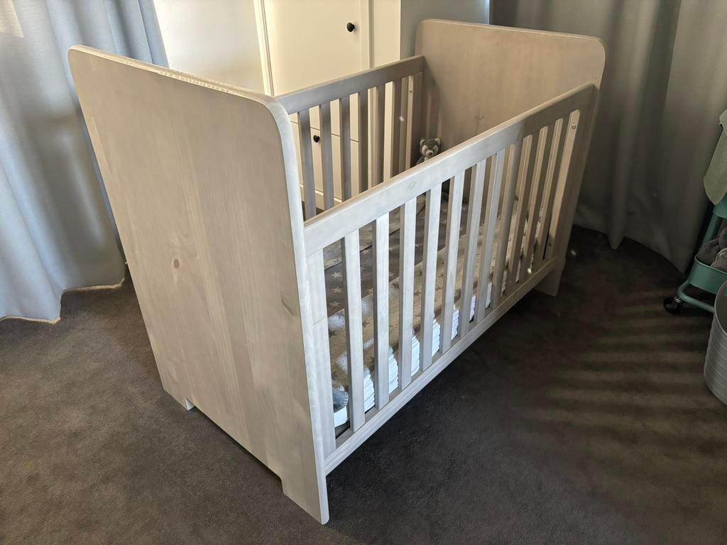 Babykamer merk coming met matras en aerosleep matras, Ophalen, Gebruikt, Jongetje of Meisje