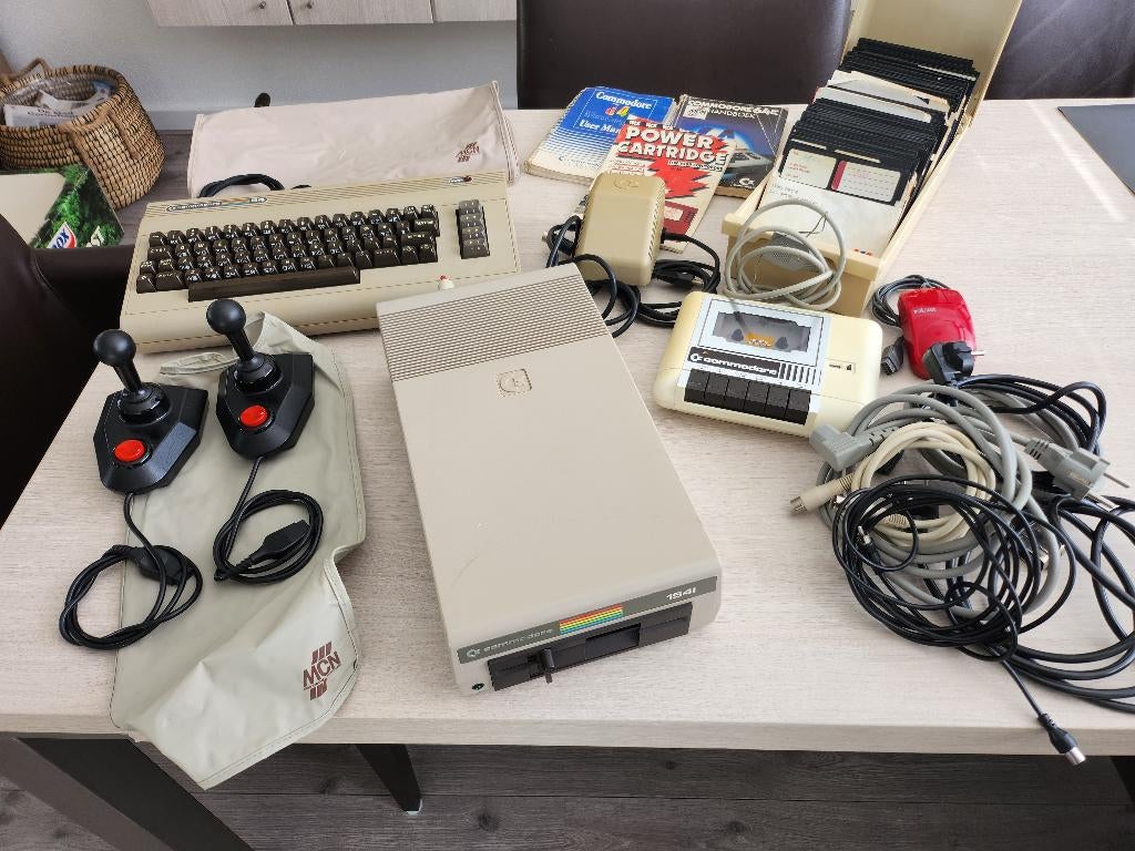 commodore 64 compleet met KCS power, Ophalen, Commodore