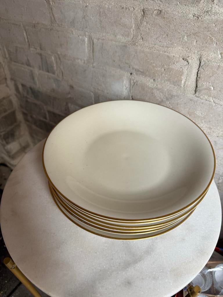 NIEUW 6 crèmekleurige borden met gouden rand, Ophalen, Gebruikt, Keramiek, Bord(en)