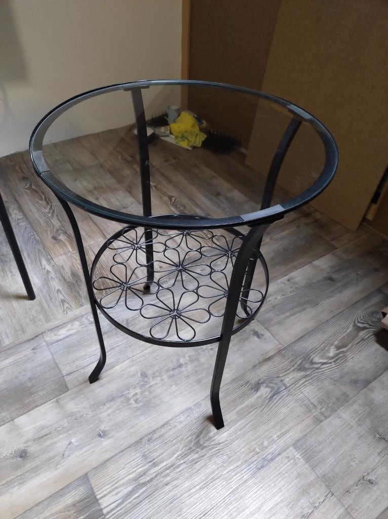 Metalen bijzettafel met glazen blad - 50x62cm, Ophalen, Gebruikt, Metaal of Aluminium, Rond