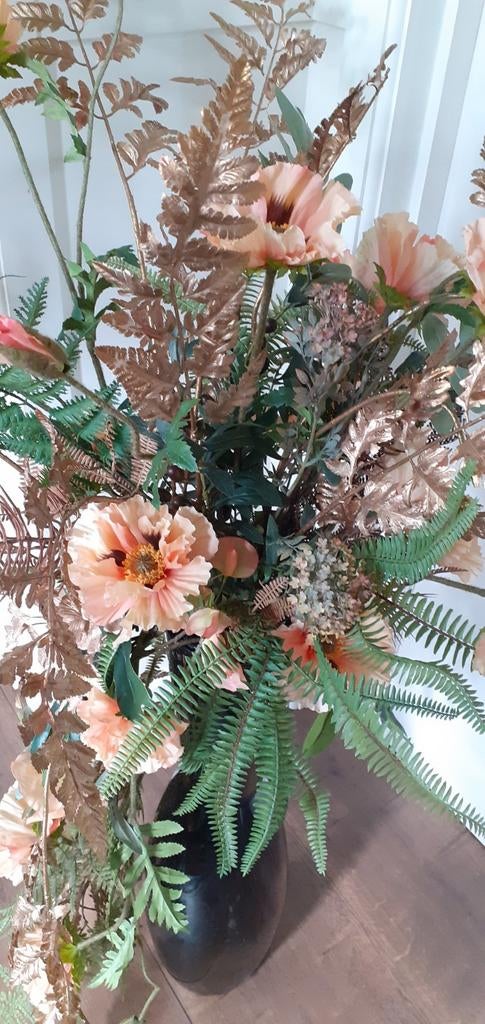 Groot houdbaar bloemstuk., Ophalen