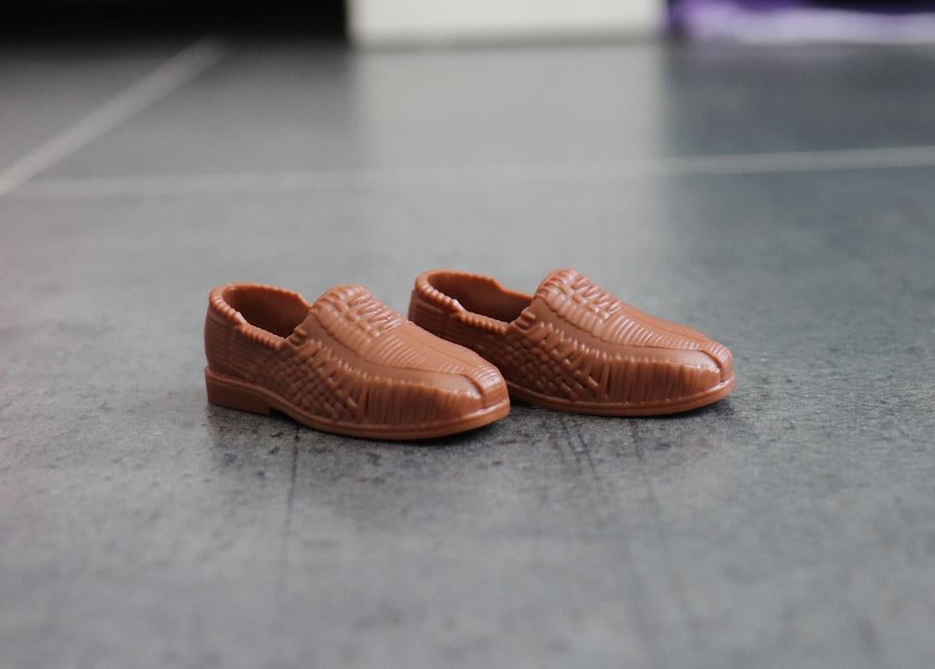 Barbie kleding nieuw - Ken - Originele nette schoenen bruin, Ophalen of Verzenden, Nieuw, Barbie