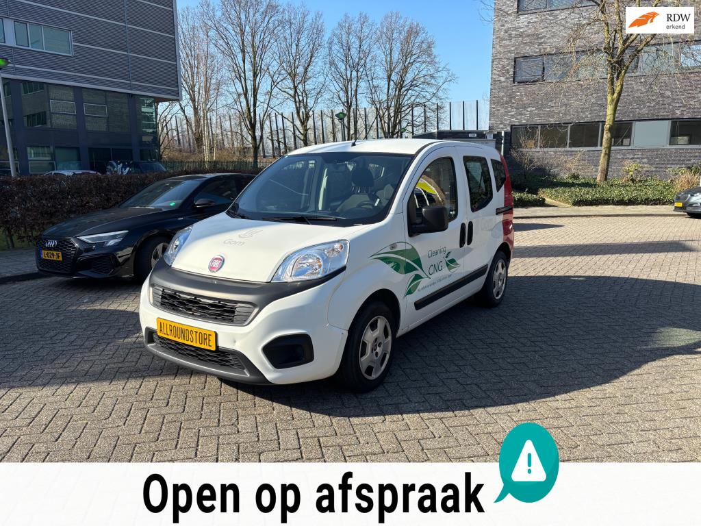 Fiat Qubo 1.4 I Natural power easy (2018)Benzine/Cng 114000k, Auto's, Voorwielaandrijving, Stof, Gebruikt, Zwart