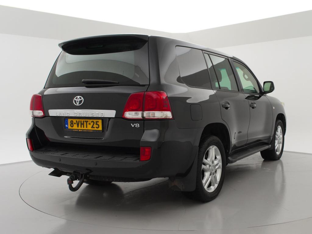 Toyota Land Cruiser V8 4.5 V8 D-4D 285 PK AUT.*MOTOR KAPOT/E, Automaat, Gebruikt, 8 cilinders, Navigatiesysteem
