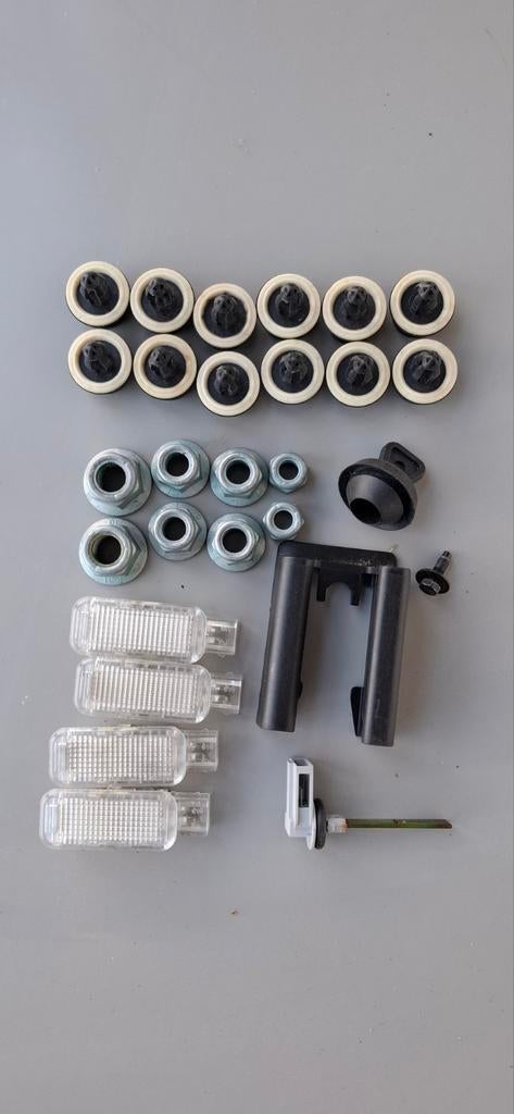Audi A4 B6 B7 Bevestigingsmateriaal, sensoren & lampjes, Ophalen of Verzenden, Gebruikt, Audi