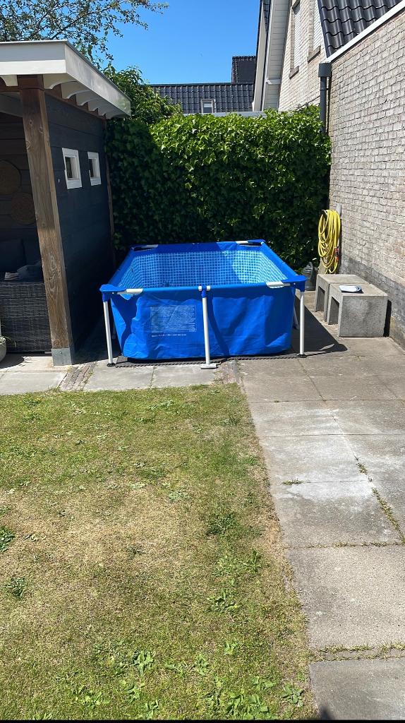 Intex zwembad 220x150x60 met accessoires, Ophalen, Gebruikt