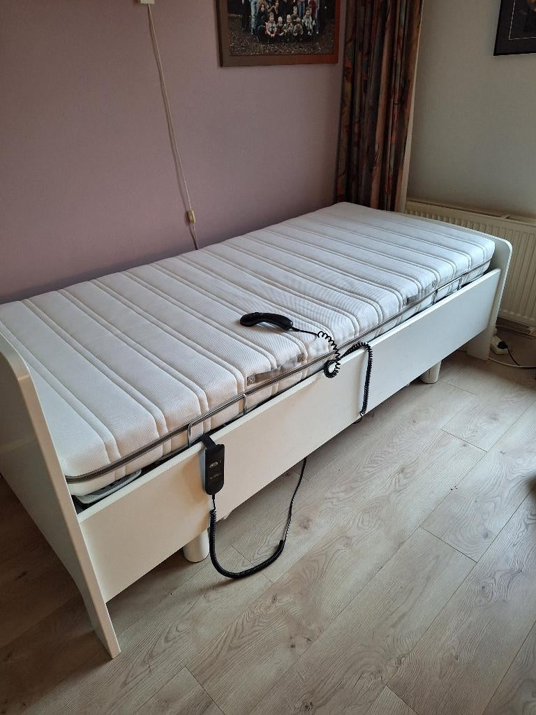 Seniorenbed/hoog laag bed, Ophalen, 90 cm, Eenpersoons, Wit